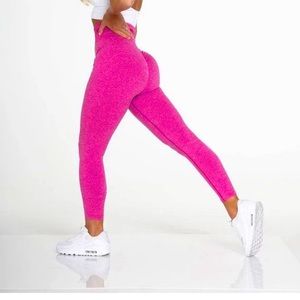 NVGTN Buttscrunch leggings